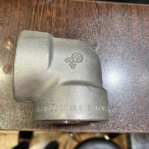 زانوی مگا ایتالیایی ۲ اینج